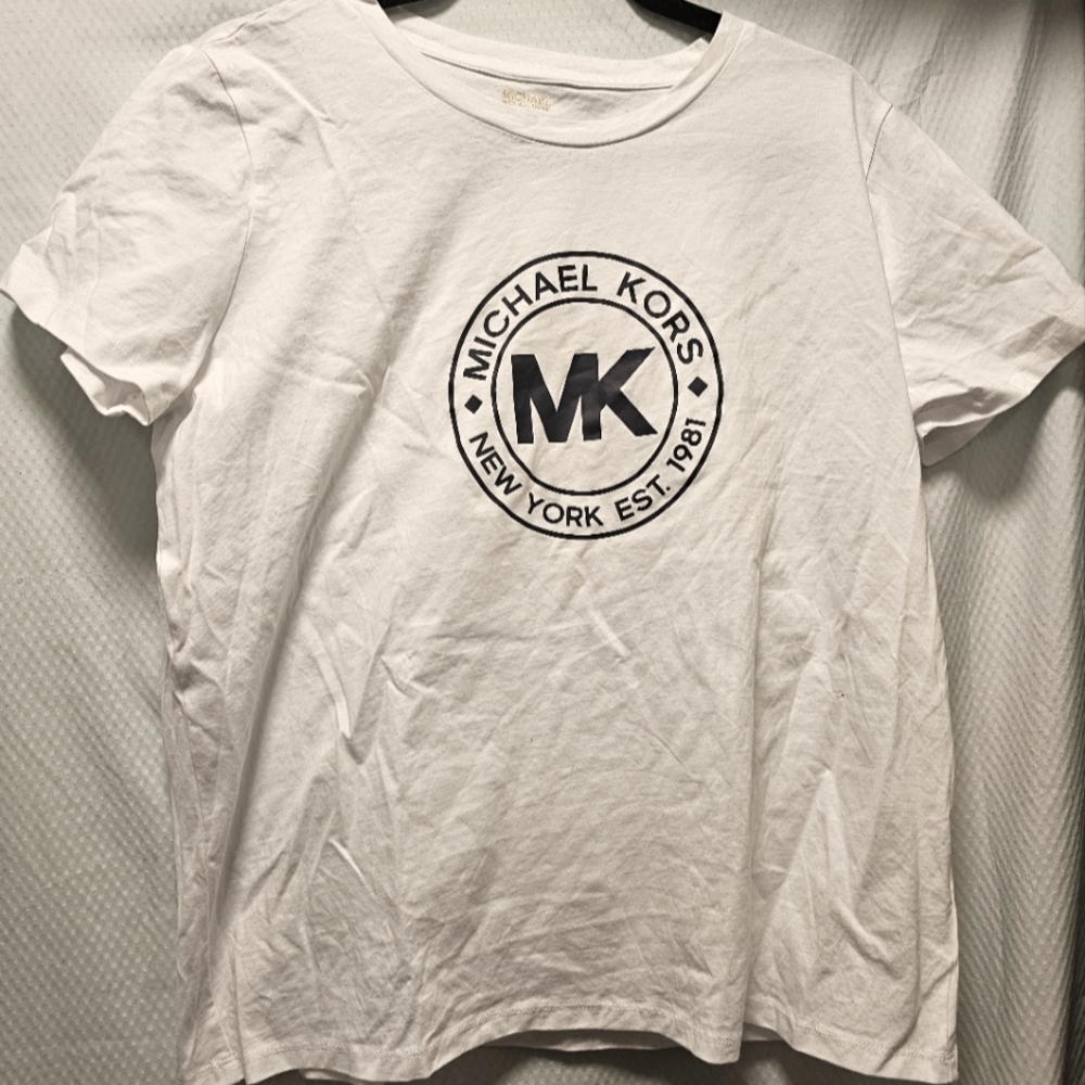 XL White Short sleeve Micheal Kors Shirt